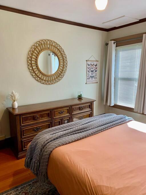 Historic Downtown Riverview Flat, No. 2 Astoria Buitenkant foto