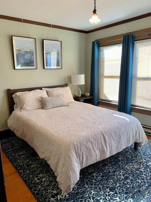 Historic Downtown Riverview Flat, No. 2 Astoria Buitenkant foto