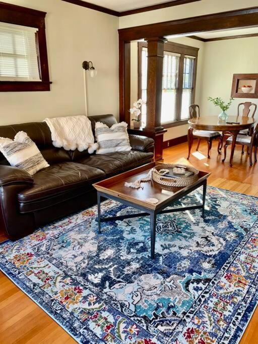 Historic Downtown Riverview Flat, No. 2 Astoria Buitenkant foto